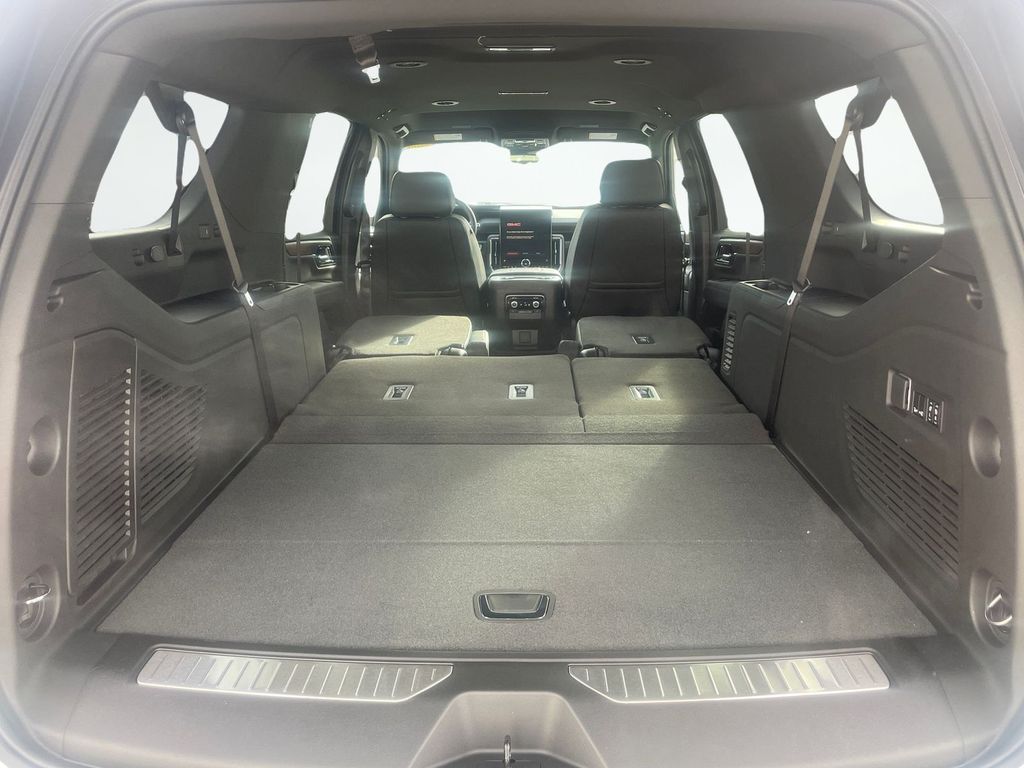 2026 GMC Yukon XL Denali - Photo 9
