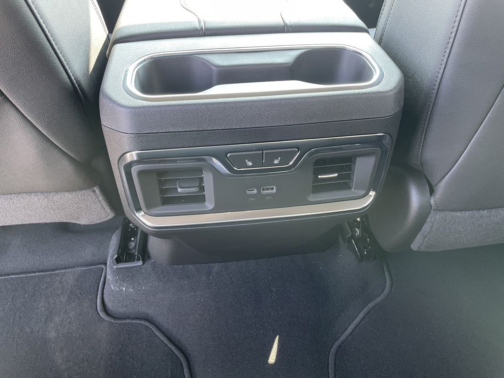 2026 GMC Sierra 1500 SLT - Photo 14