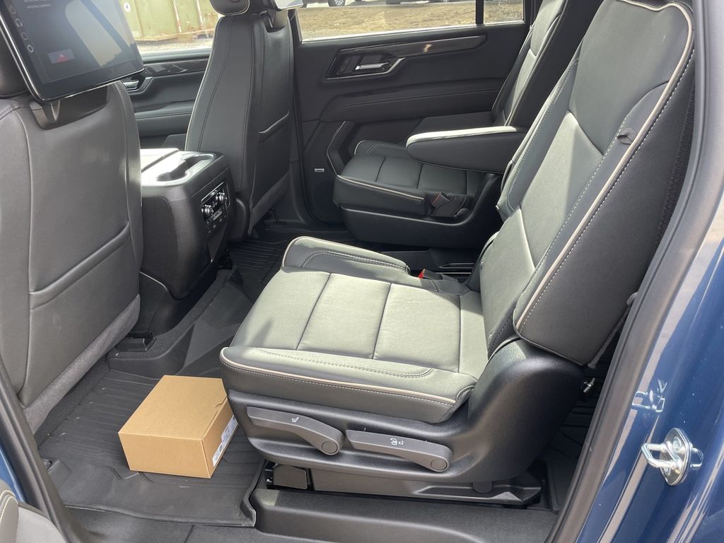 2026 GMC Yukon XL Elevation - Photo 11