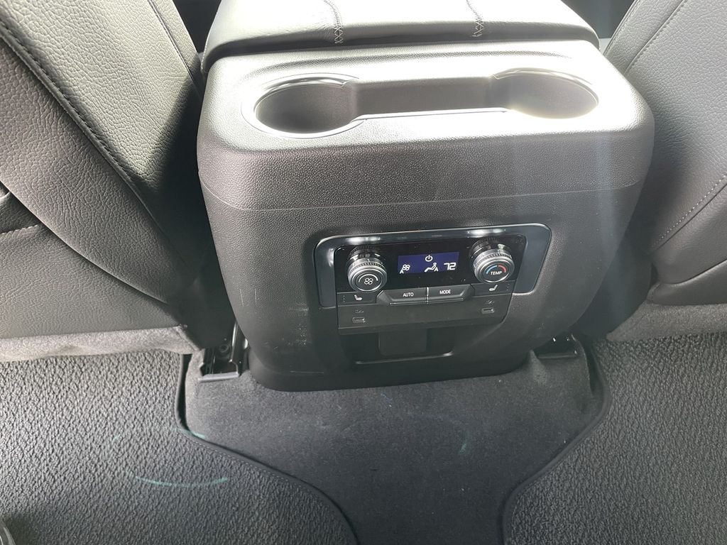 2026 GMC Yukon XL Denali - Photo 14