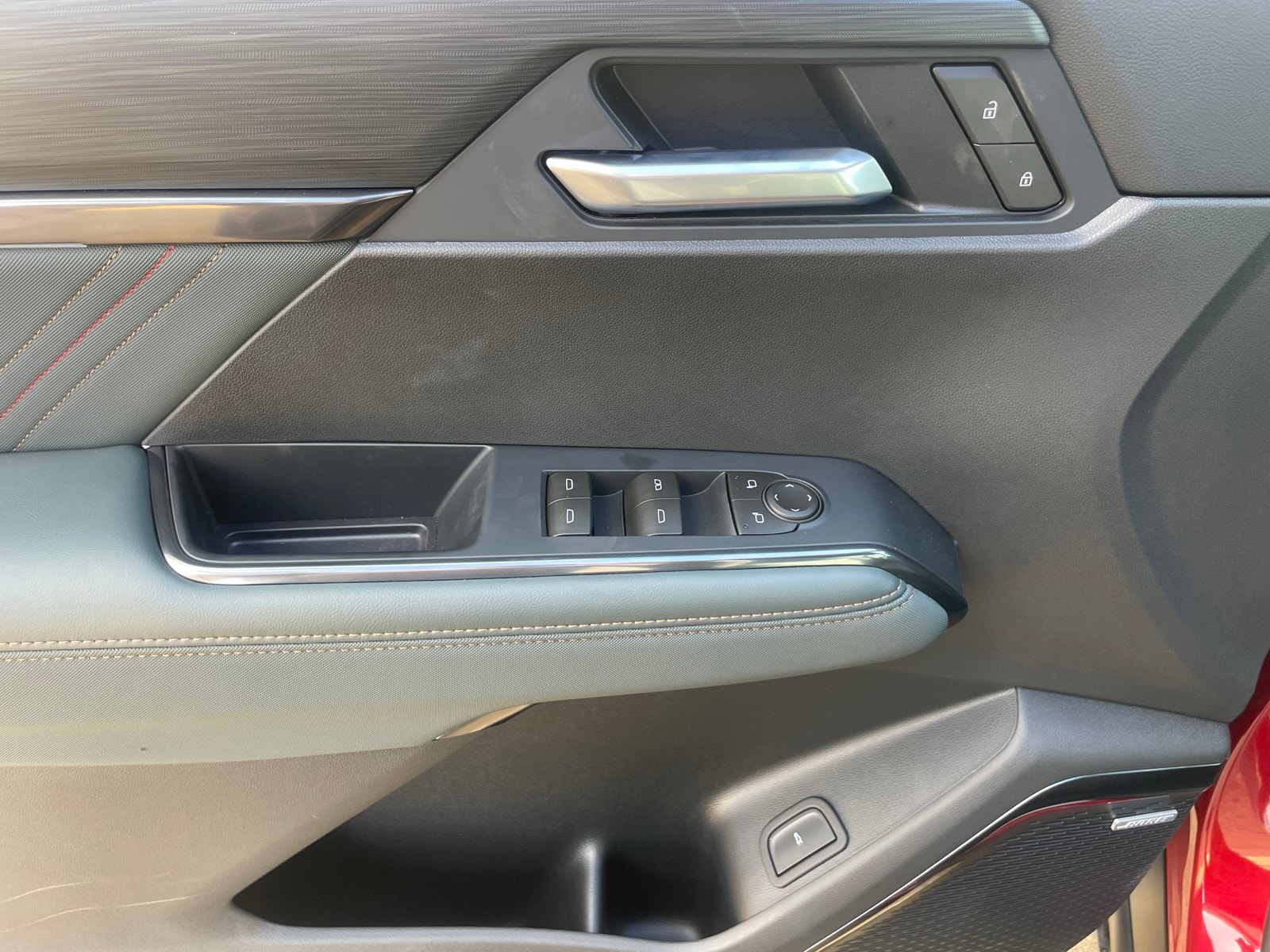 2026 GMC Acadia AT4 - Photo 17
