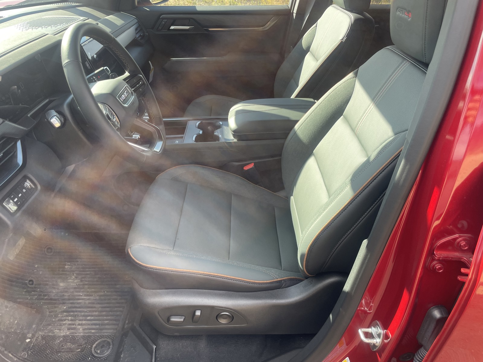 2026 GMC Acadia AT4 - Photo 16