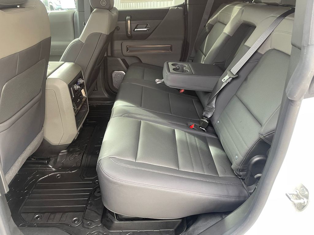 2025 GMC HUMMER EV 3X - Photo 10