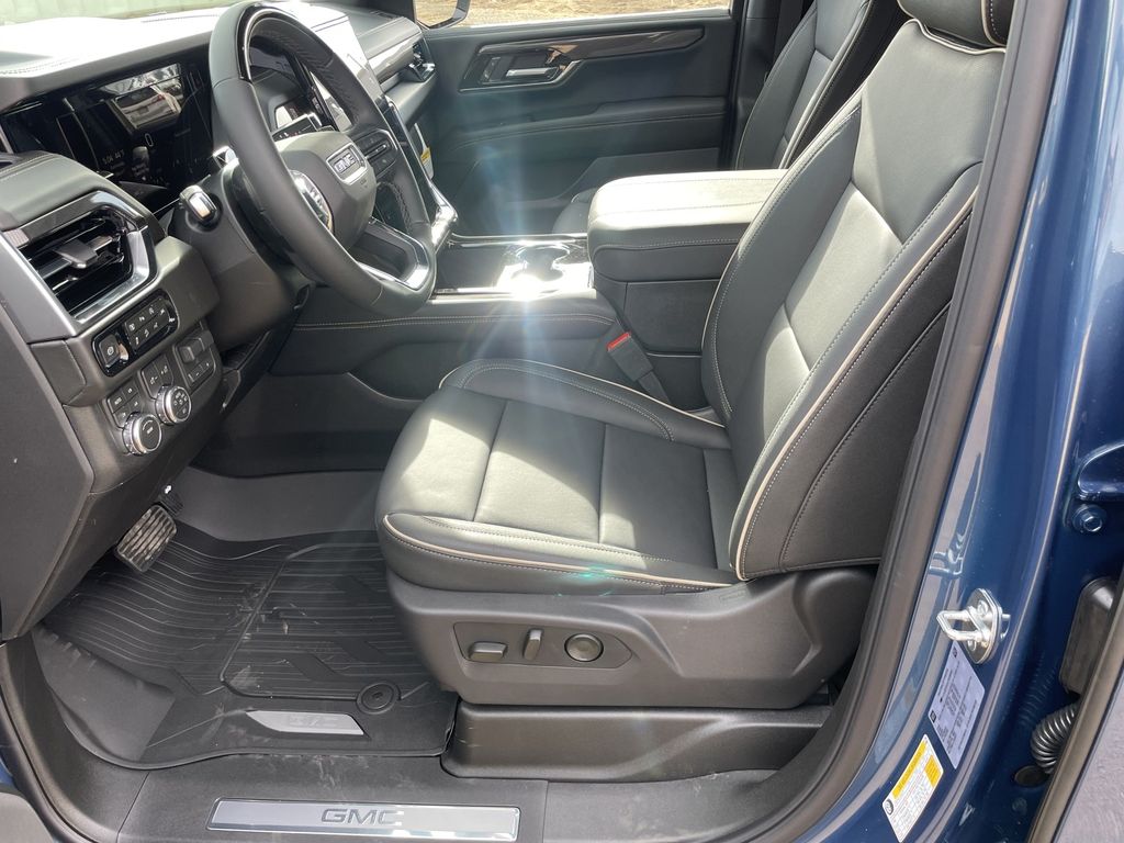 2026 GMC Yukon XL Elevation - Photo 16