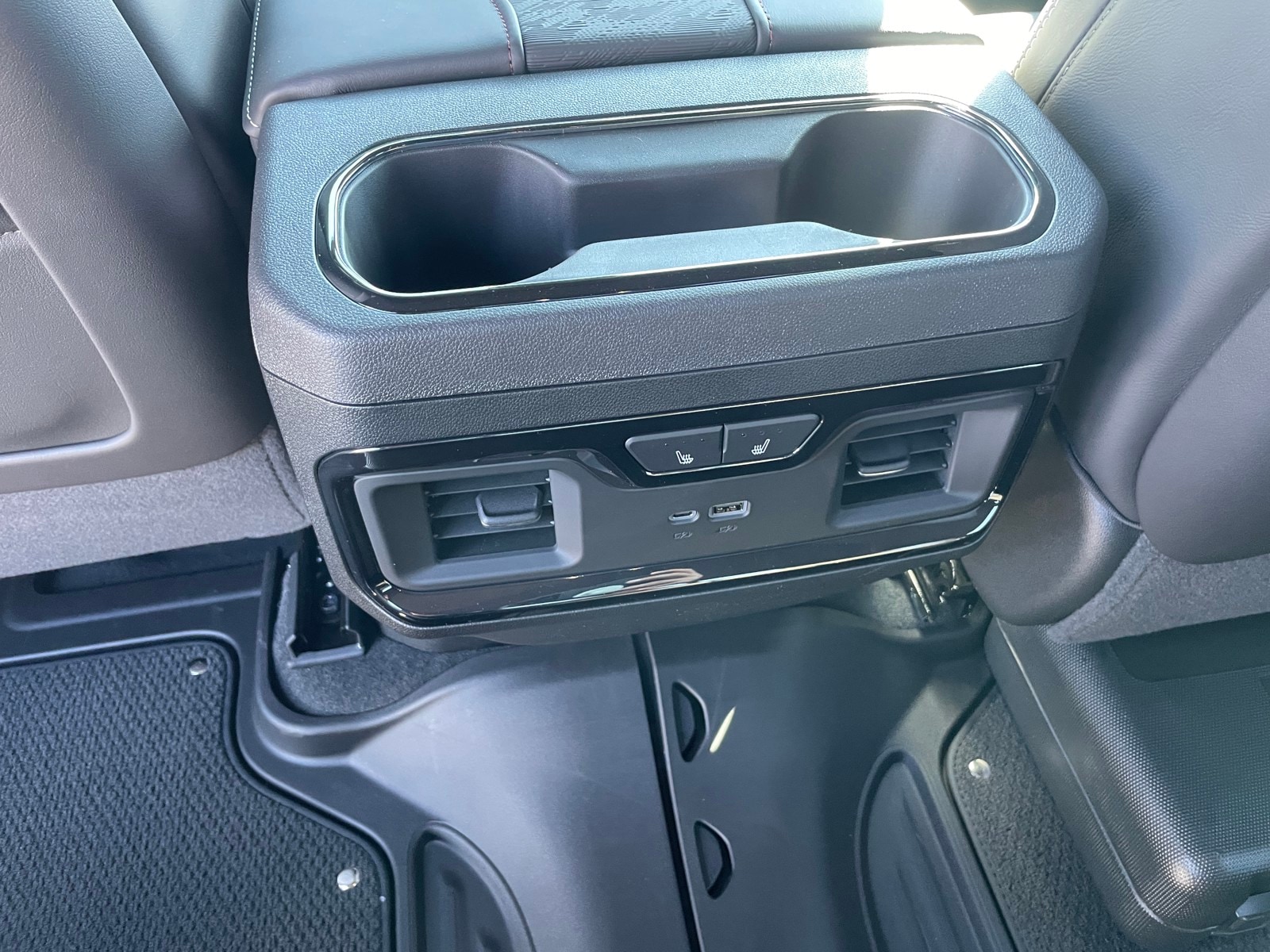 2026 GMC Sierra 2500HD AT4X - Photo 14