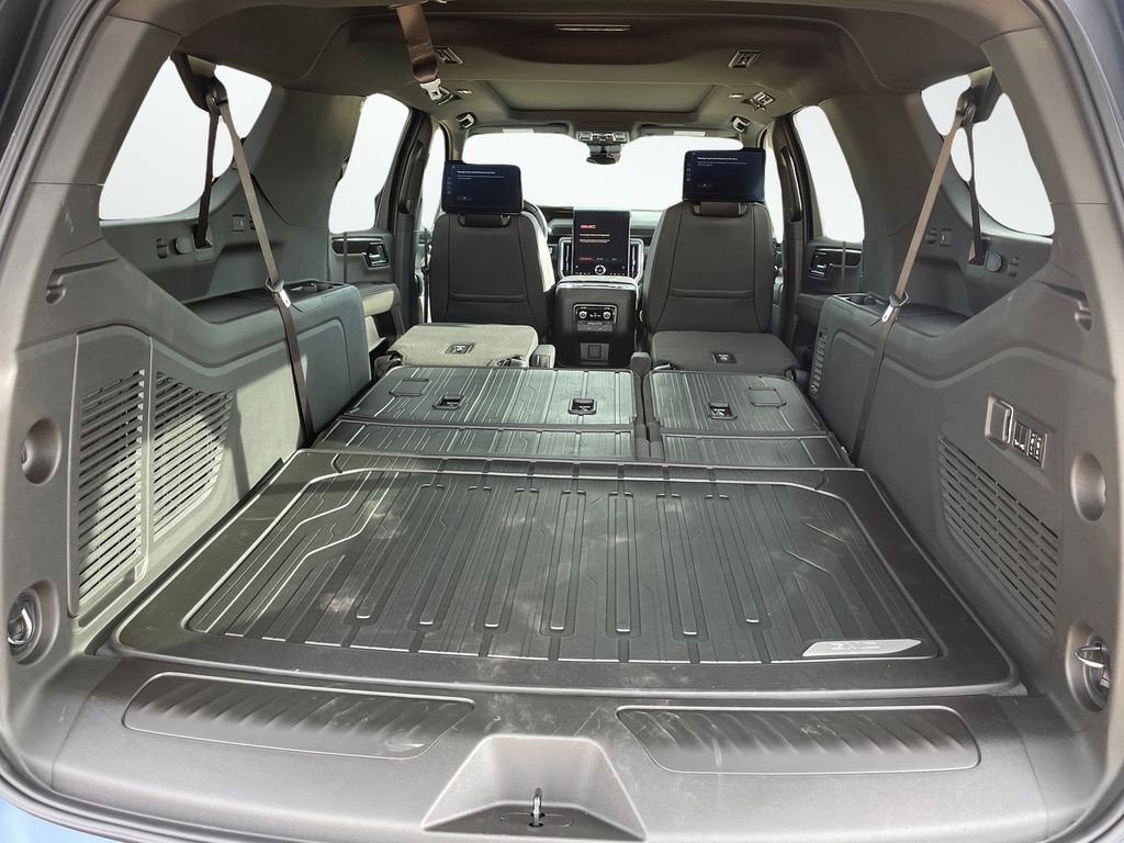 2026 GMC Yukon XL Elevation - Photo 9
