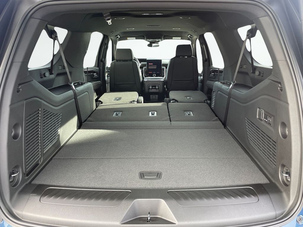 2026 GMC Yukon XL Elevation - Photo 9