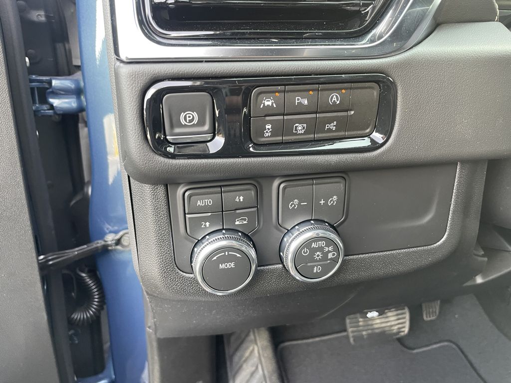 2026 GMC Yukon XL Elevation - Photo 21