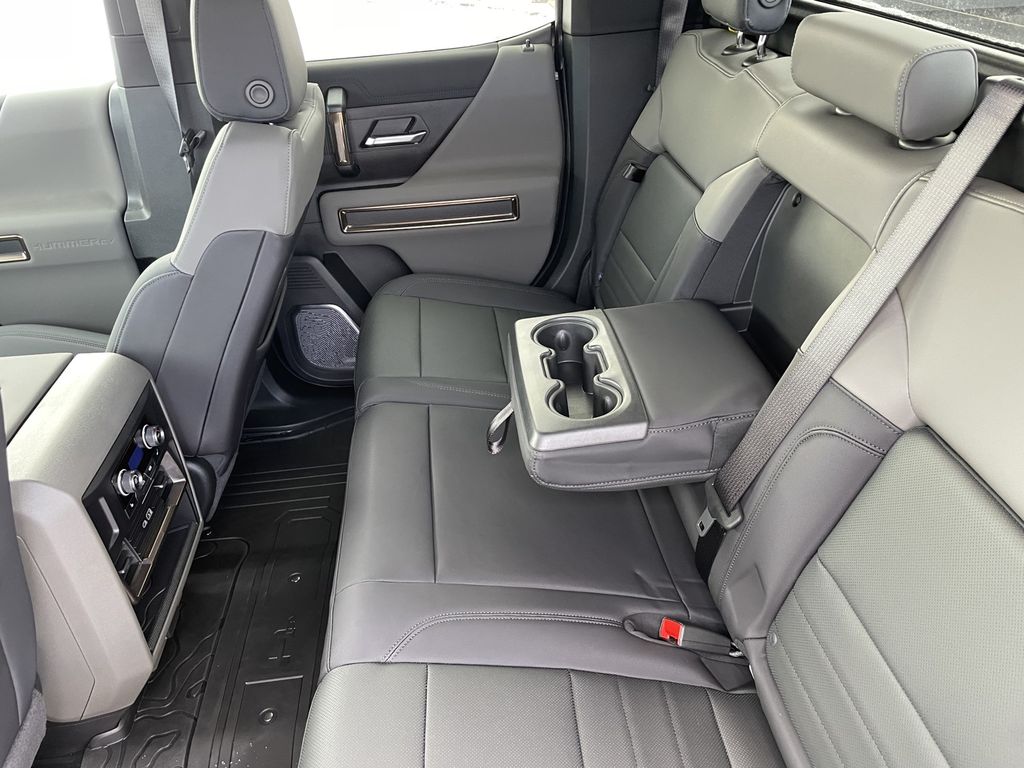 2025 GMC HUMMER EV 2X - Photo 10
