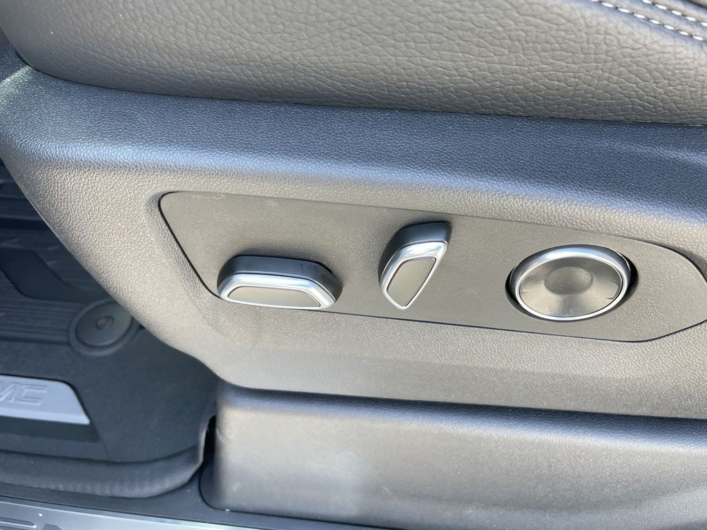 2026 GMC Sierra 2500HD Denali - Photo 18