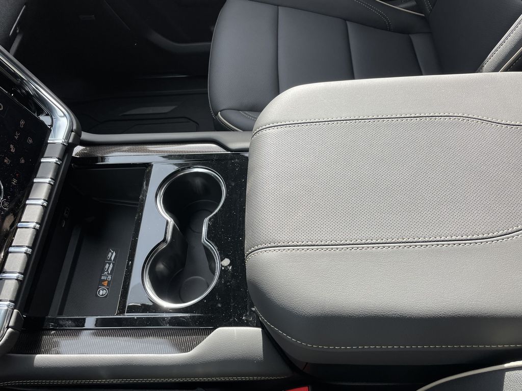 2026 GMC Yukon XL Elevation - Photo 25