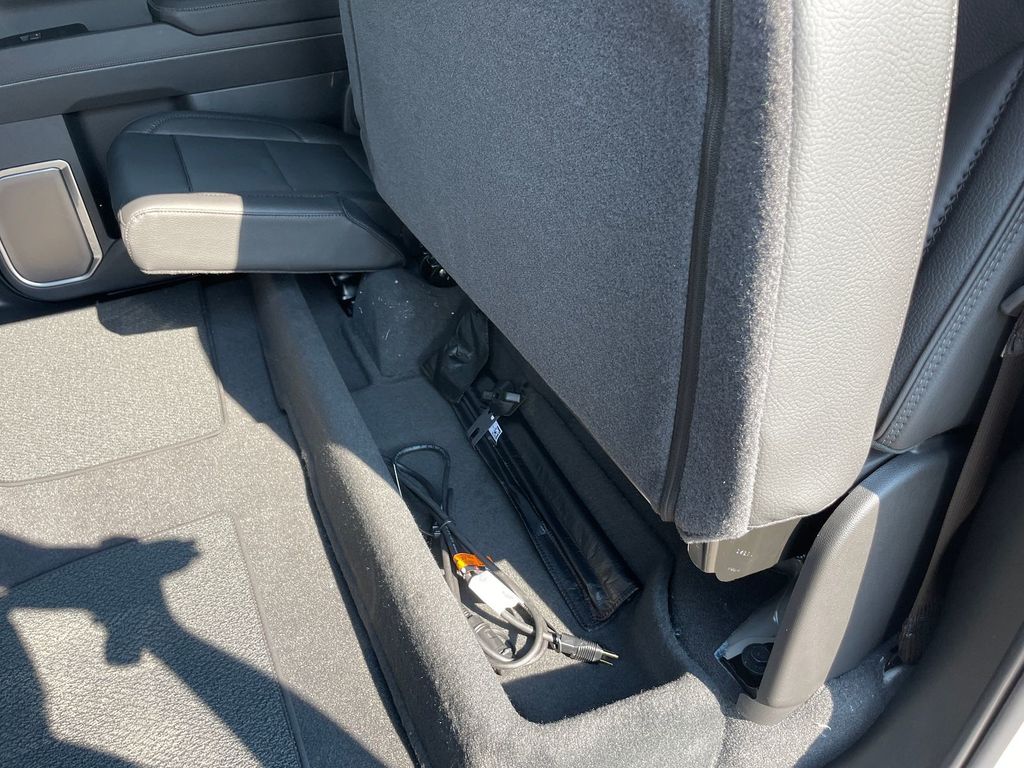 2026 GMC Sierra 1500 Denali - Photo 9