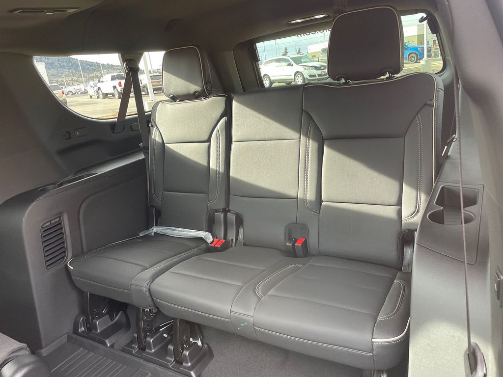 2026 GMC Yukon XL Elevation - Photo 10