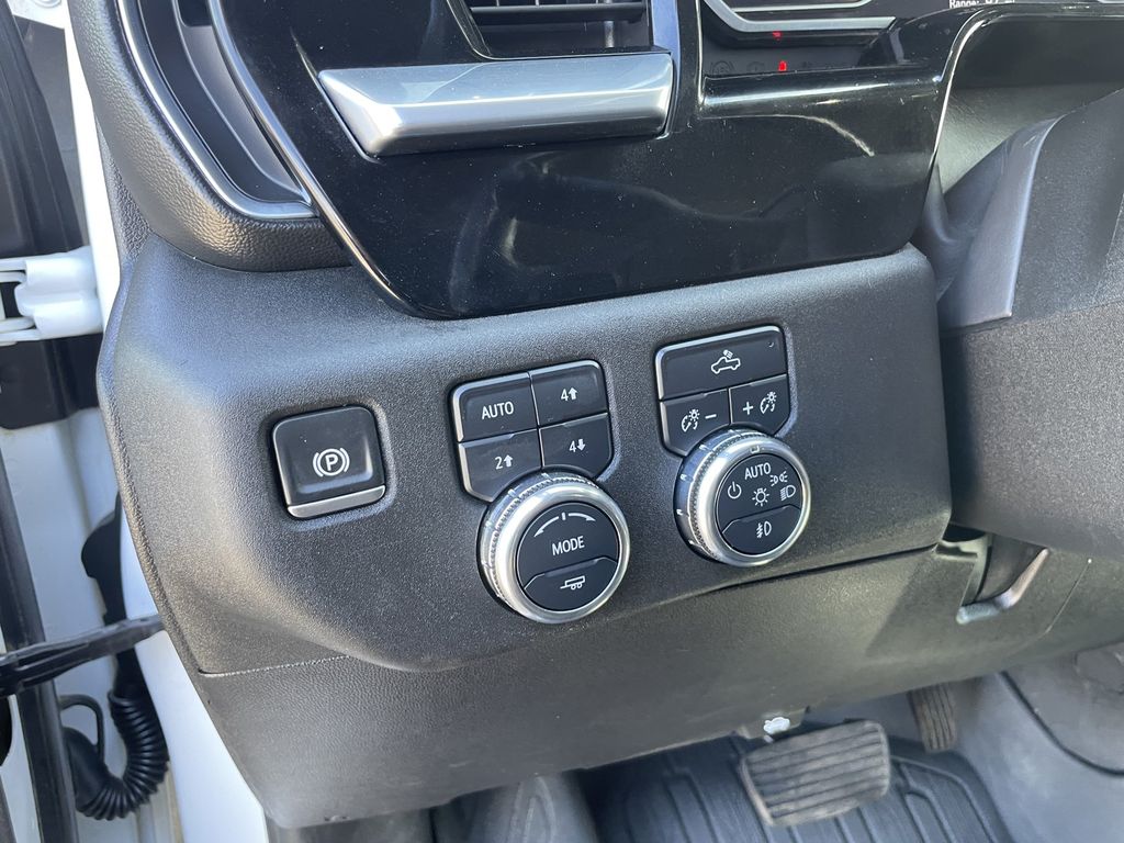2024 GMC Sierra 3500HD SLE - Photo 18