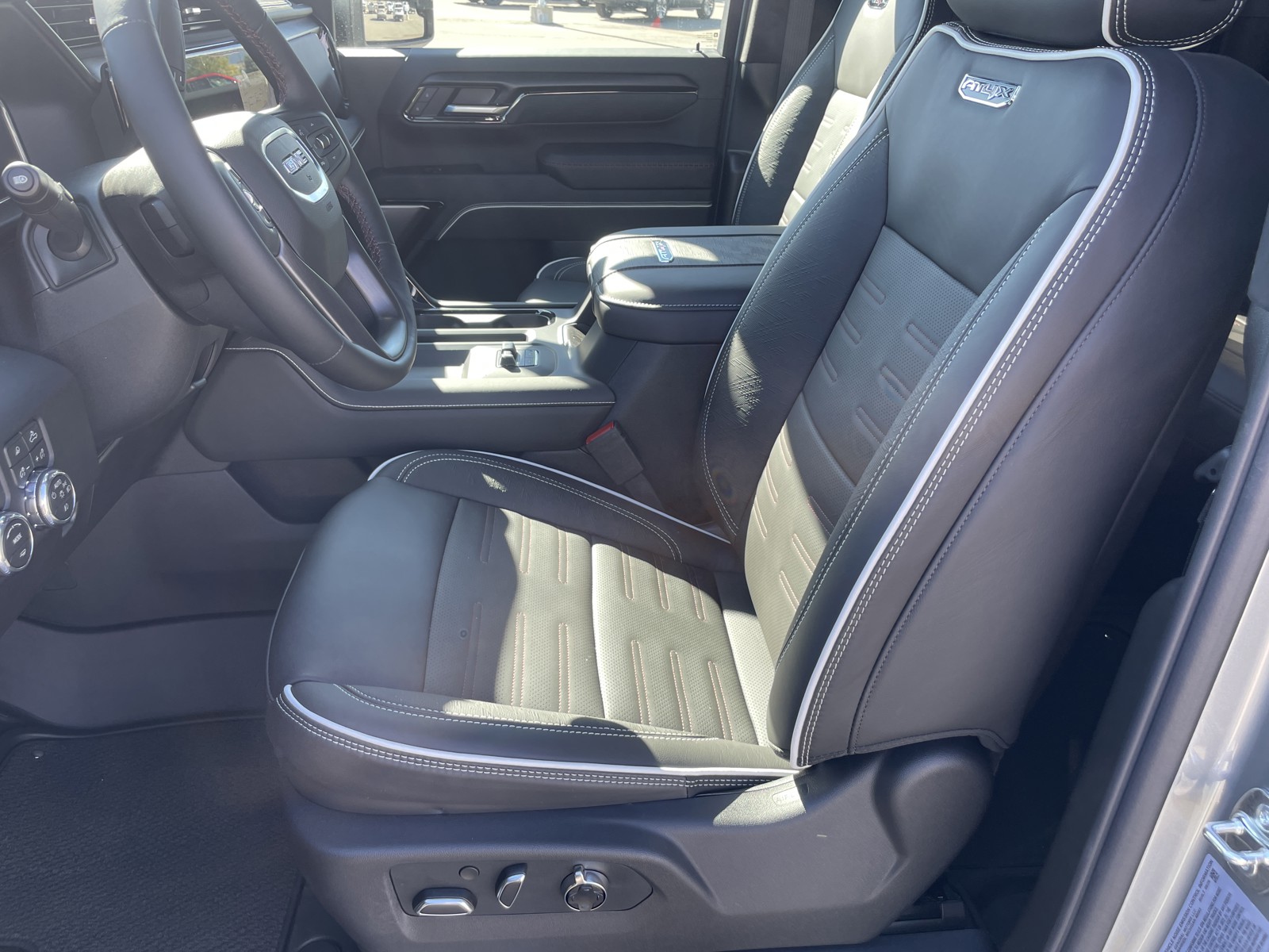 2026 GMC Sierra 2500HD AT4X - Photo 16
