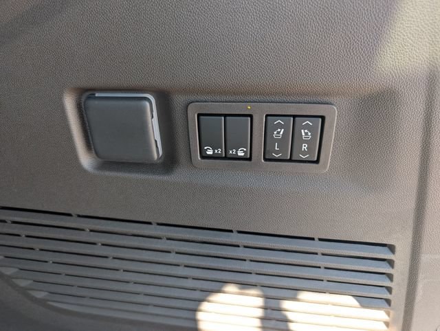 2026 GMC Yukon XL Elevation - Photo 30