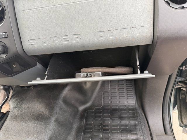 2011 Ford F-450 Super Duty Chassis Cab XL - Photo 34