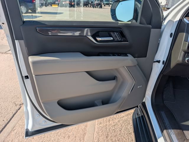 2026 GMC Yukon XL Elevation - Photo 11