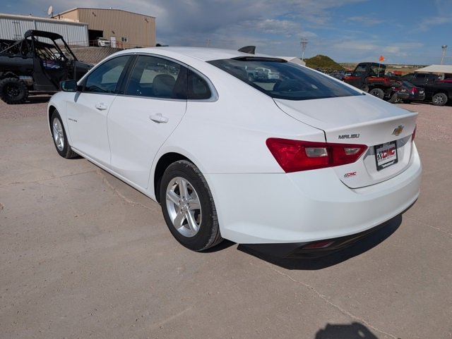 2020 Chevrolet Malibu LS photo 3