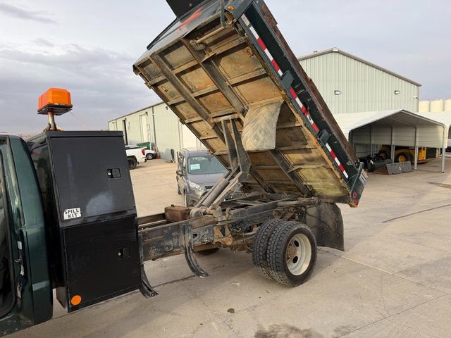 2011 Ford F-450 Super Duty Chassis Cab XL - Photo 15