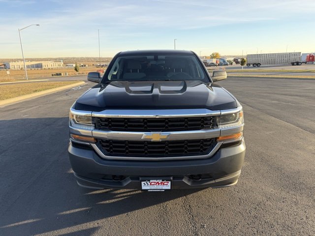 2018 Chevrolet Silverado 1500 Work Truck photo 2