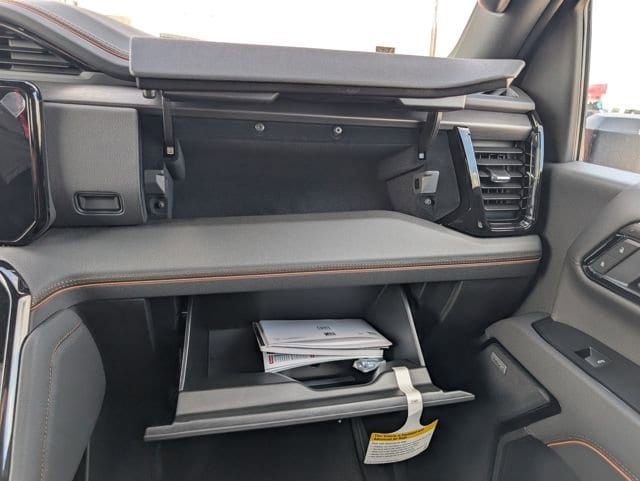 2025 GMC Sierra 2500HD AT4 - Photo 22