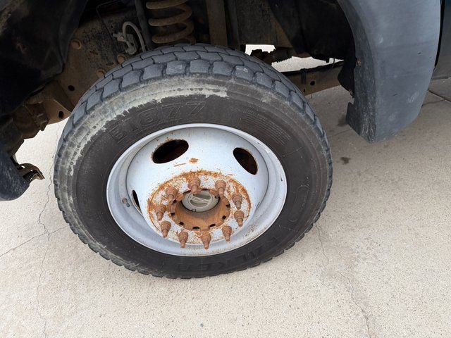 2011 Ford F-450 Super Duty Chassis Cab XL - Photo 14