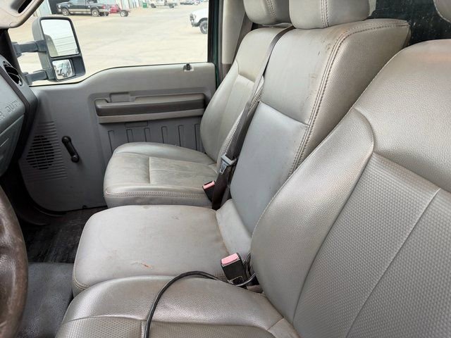2011 Ford F-450 Super Duty Chassis Cab XL - Photo 26