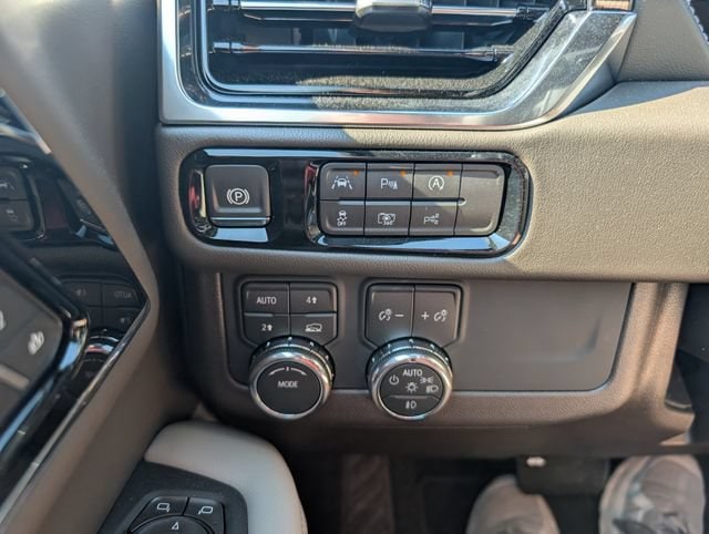 2026 GMC Yukon XL Elevation - Photo 14