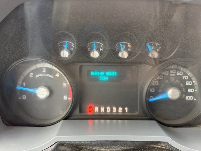 2011 Ford F-450 Super Duty Chassis Cab XL - Photo 24