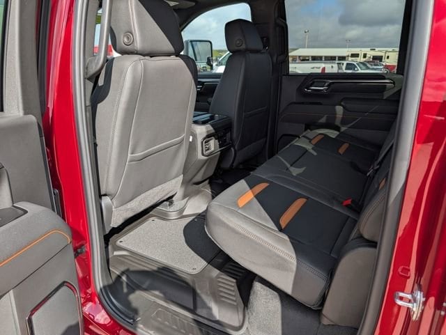 2025 GMC Sierra 2500HD AT4 - Photo 30