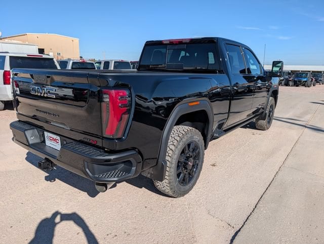 2026 GMC Sierra 2500HD AT4 - Photo 6