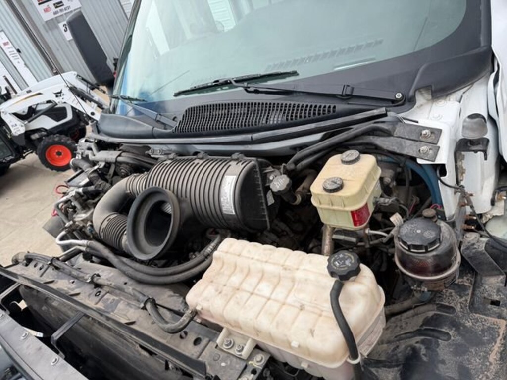 Used 2009 Chevrolet 4500 26PASSENGER Cutaway Van