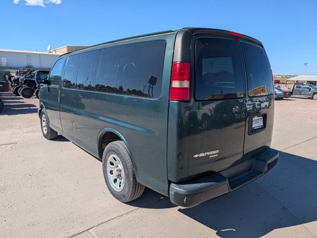 2014 Chevrolet Express Passenger 1500 LS photo 3