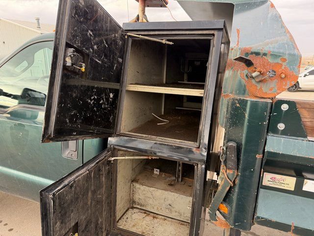 2011 Ford F-450 Super Duty Chassis Cab XL - Photo 17