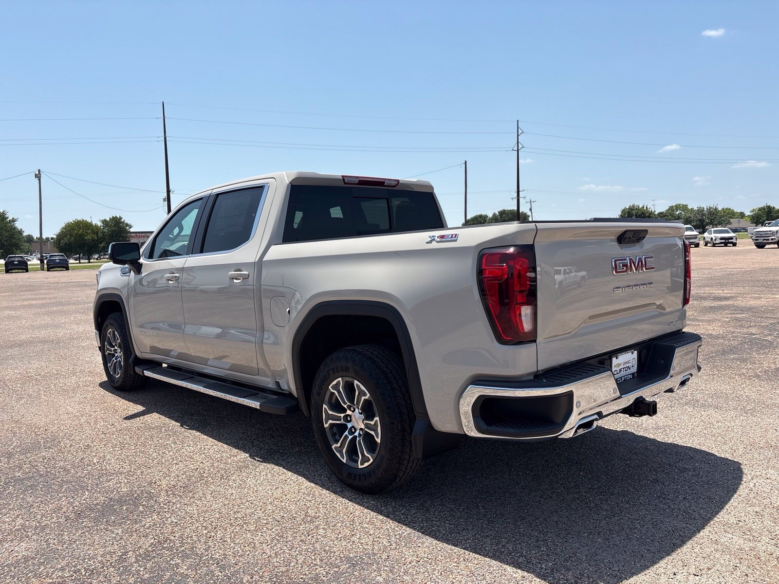 2026 GMC Sierra 1500 SLE - Photo 6