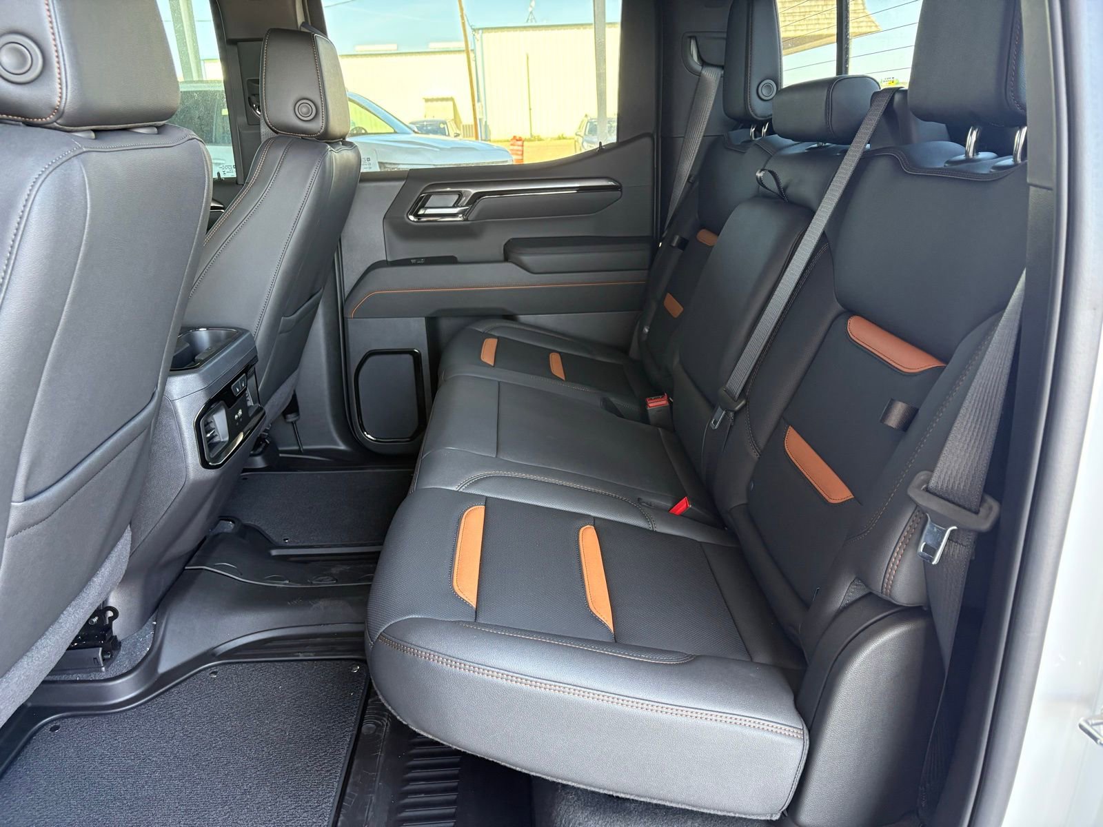 2026 GMC Sierra 1500 AT4 - Photo 11