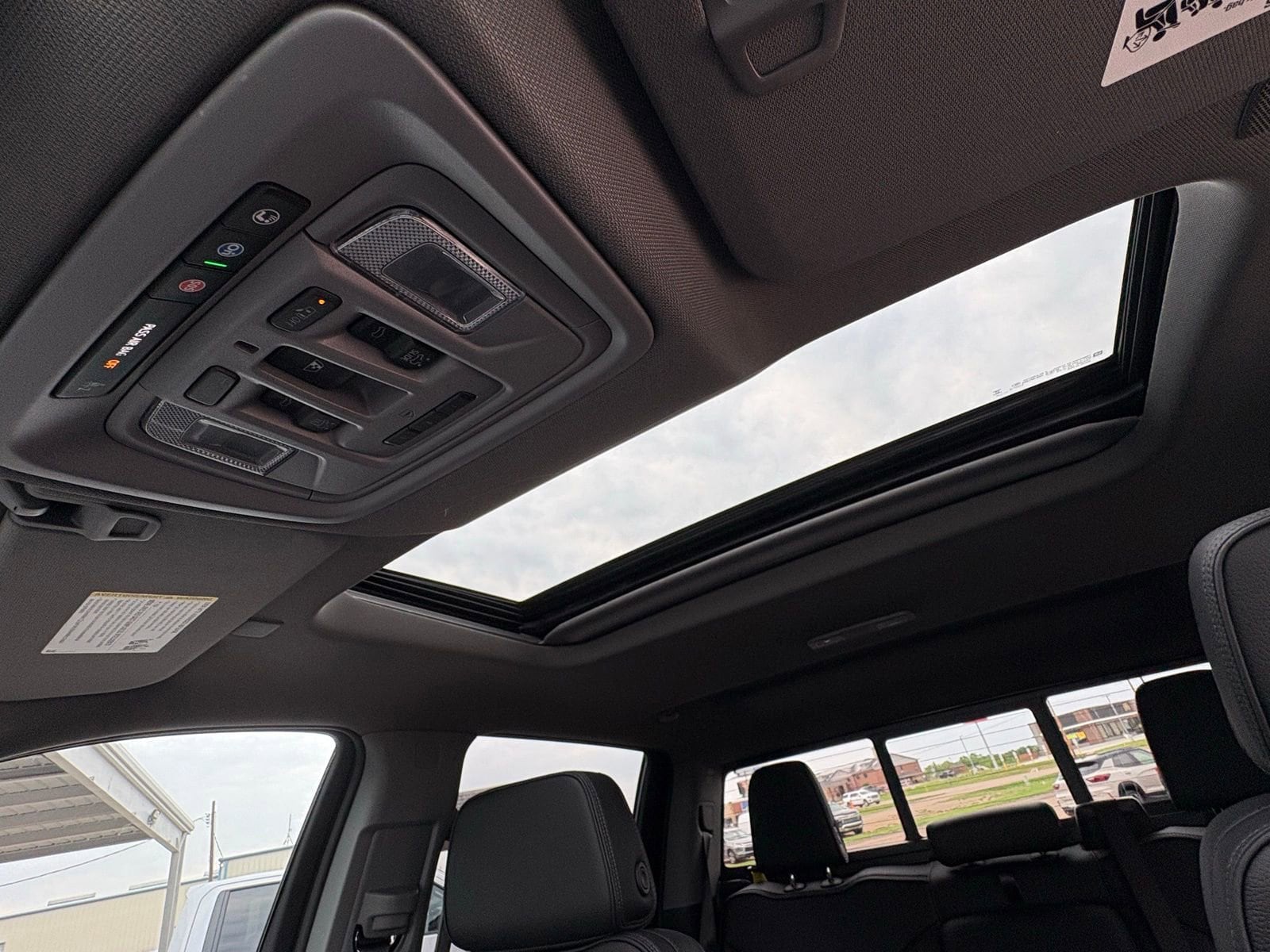 2026 GMC Sierra 3500HD Denali - Photo 11
