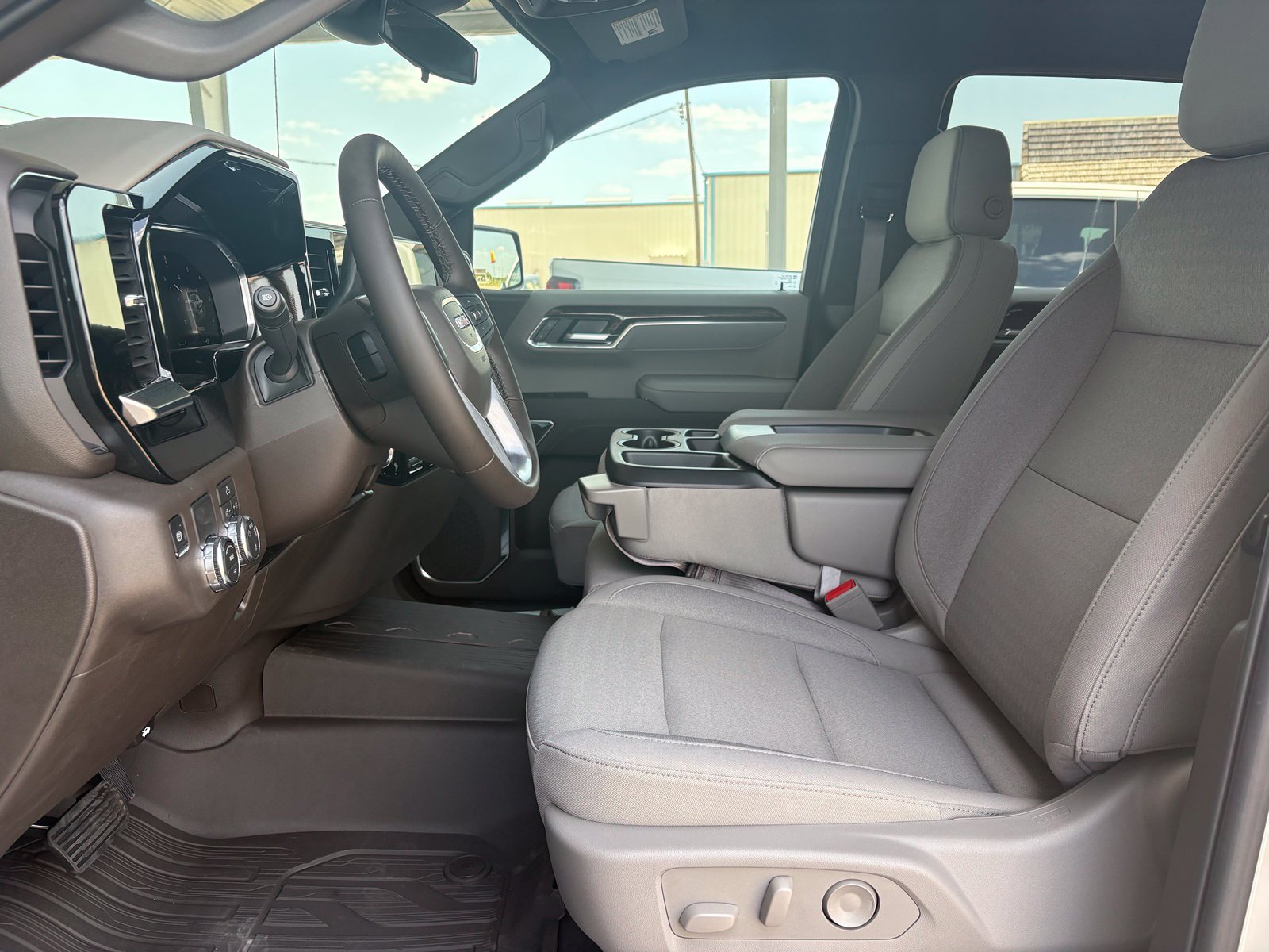 2026 GMC Sierra 1500 SLE - Photo 8