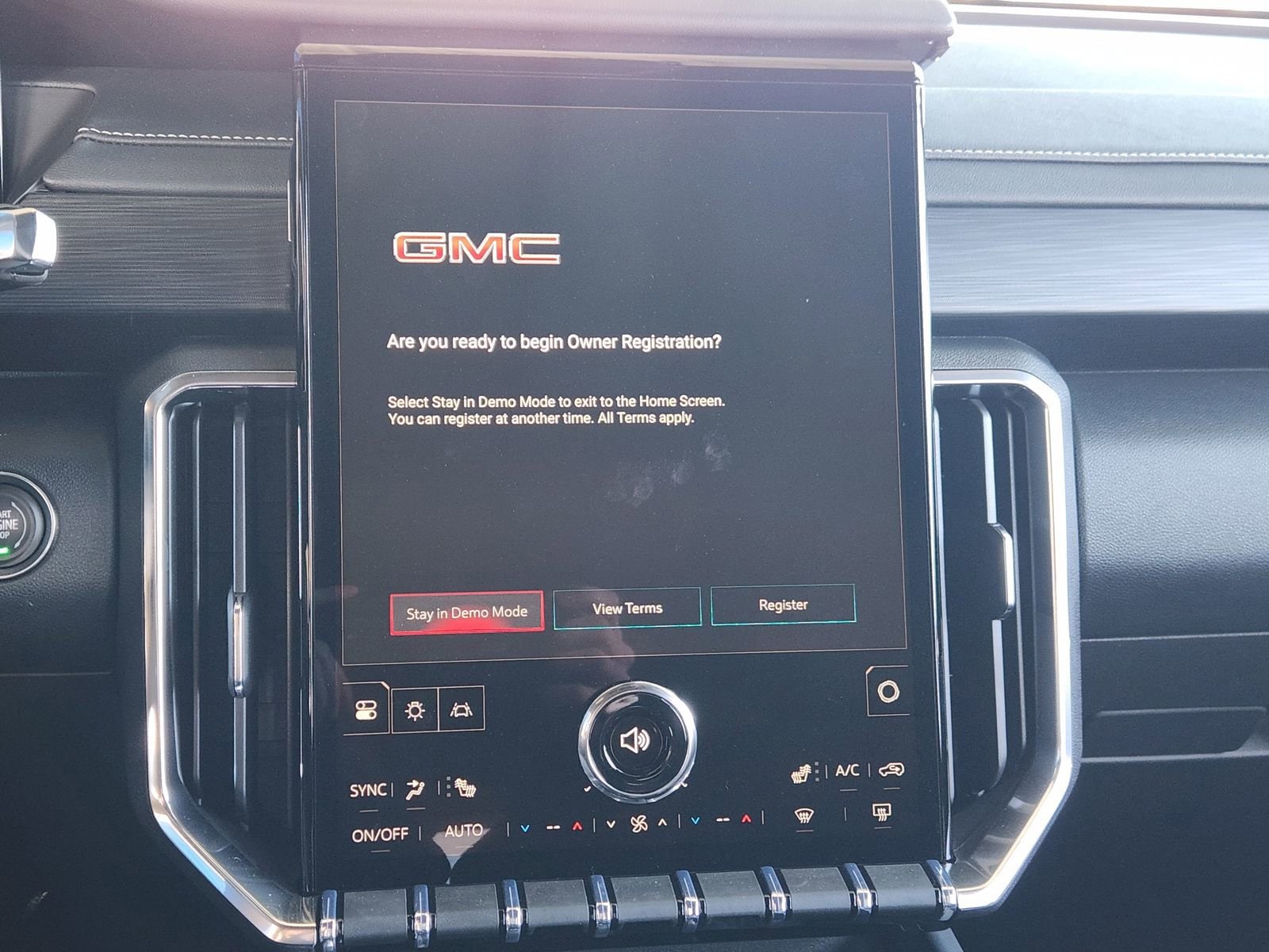 2026 GMC Acadia Elevation - Photo 18