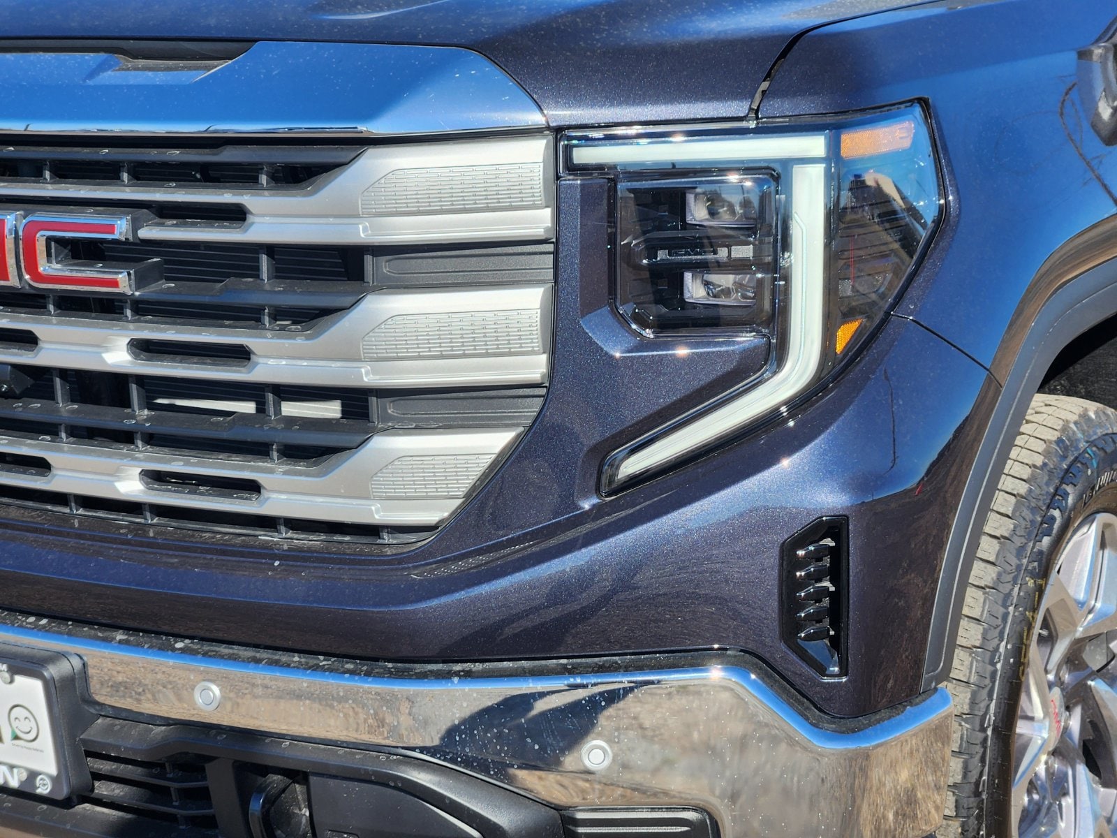 2026 GMC Sierra 1500 SLE - Photo 6