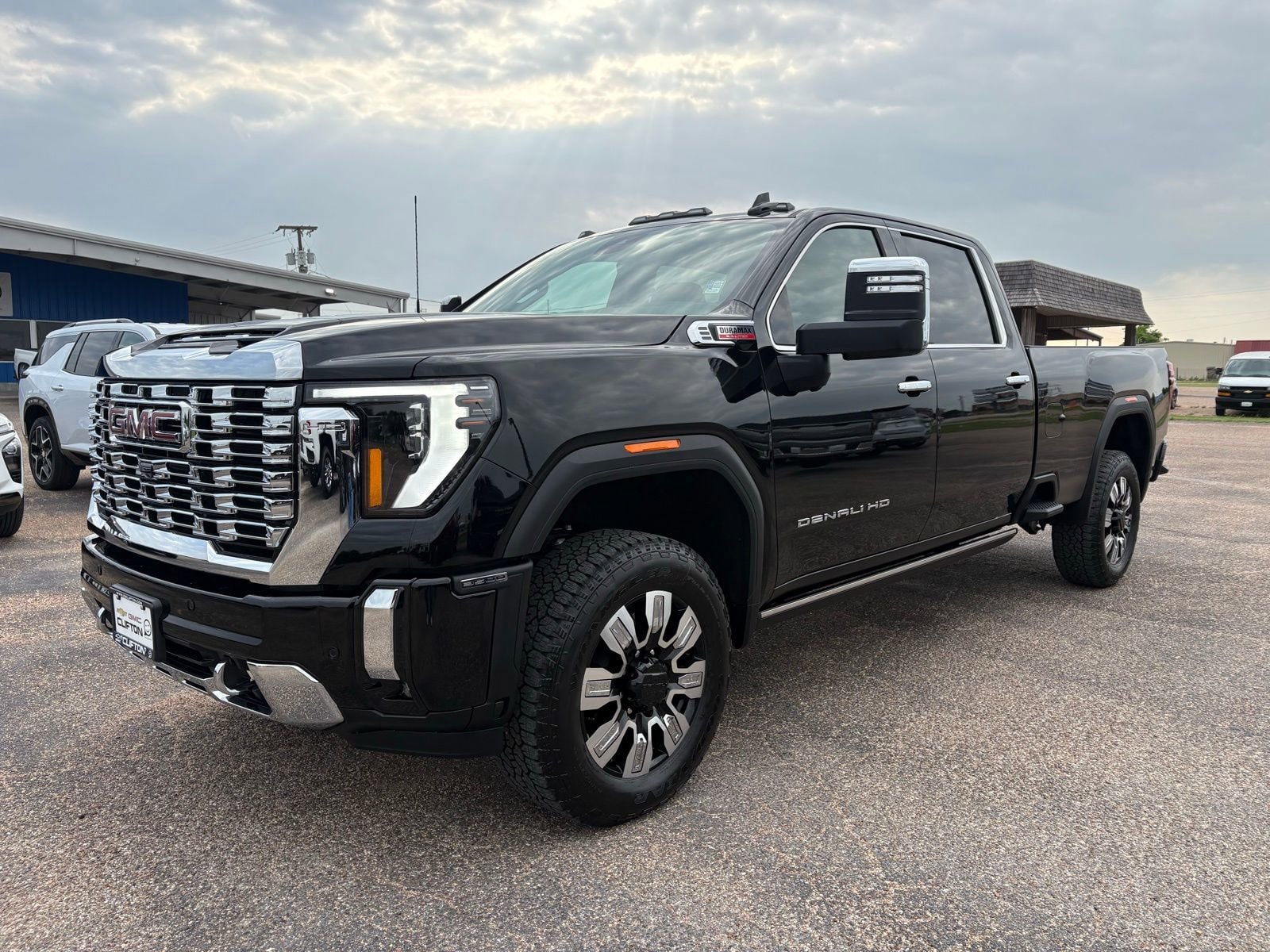 2026 GMC Sierra 3500HD Denali - Photo 2