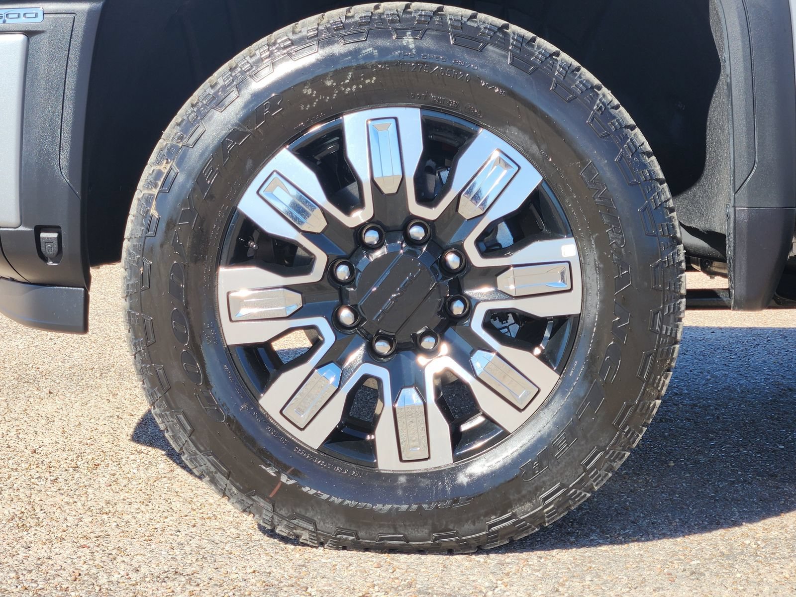 2026 GMC Sierra 2500HD Denali - Photo 8