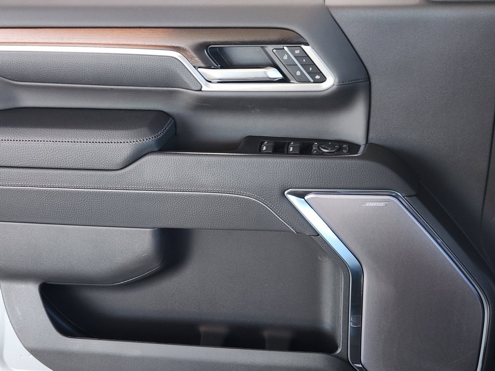 2026 GMC Sierra 2500HD Denali - Photo 17