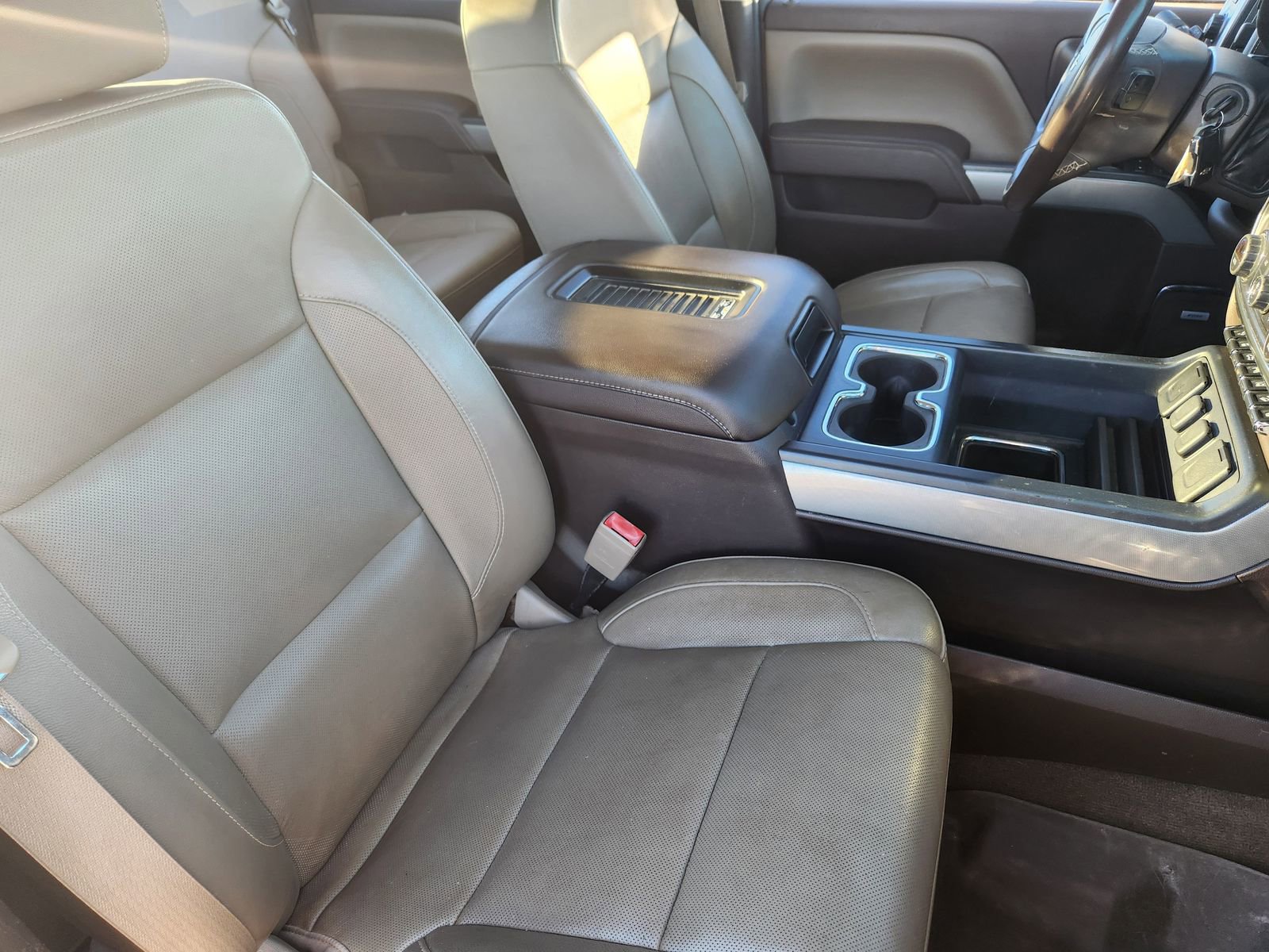 2016 Chevrolet Silverado 2500HD LTZ - Photo 10