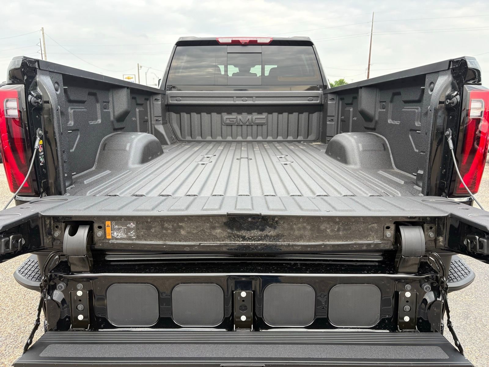 2026 GMC Sierra 3500HD Denali - Photo 7