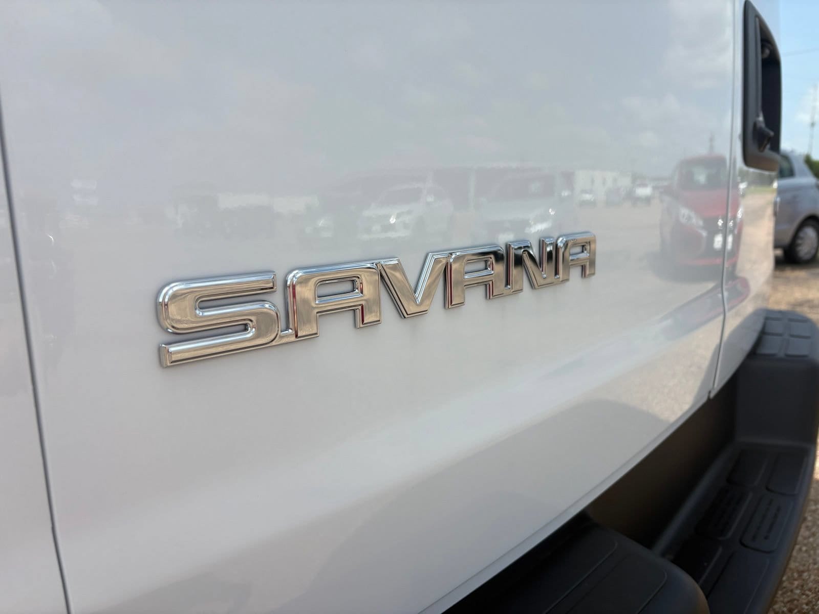 2026 GMC Savana Cargo Work Van - Photo 7