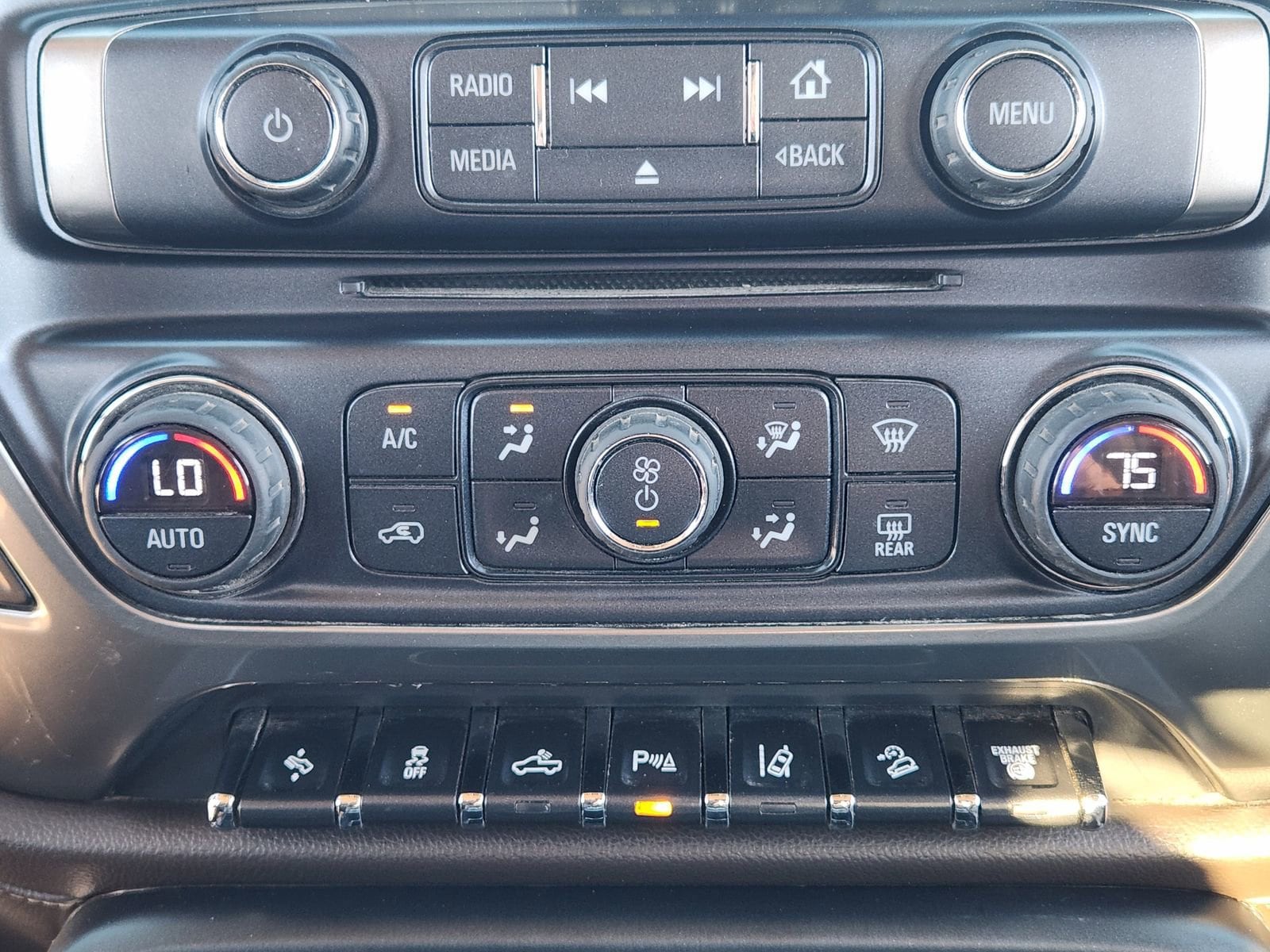2016 Chevrolet Silverado 2500HD LTZ - Photo 14