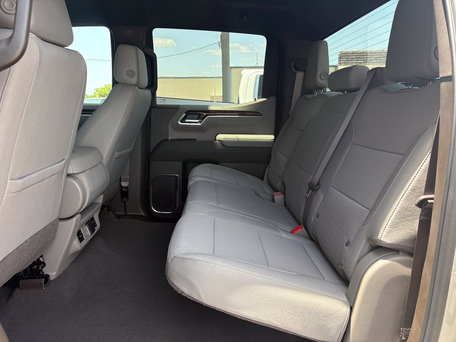 2026 GMC Sierra 1500 SLE - Photo 11