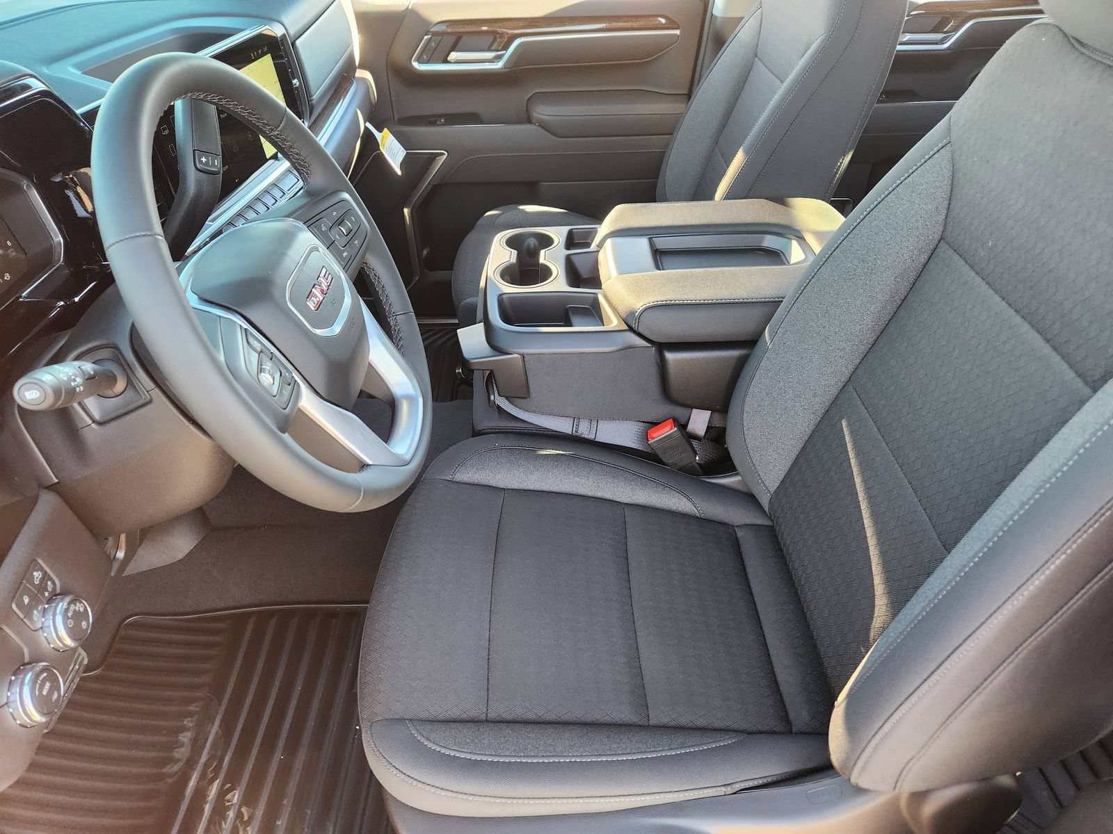 2026 GMC Sierra 1500 SLE - Photo 10
